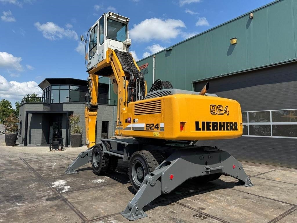 Liebherr A 924 C  - Stroj za rukovanje otpadom: slika Liebherr A 924 C  - Stroj za rukovanje otpadom Liebherr A 924 C  - Stroj za rukovanje otpadom: slika Liebherr A 924 C  - Stroj za rukovanje otpadom