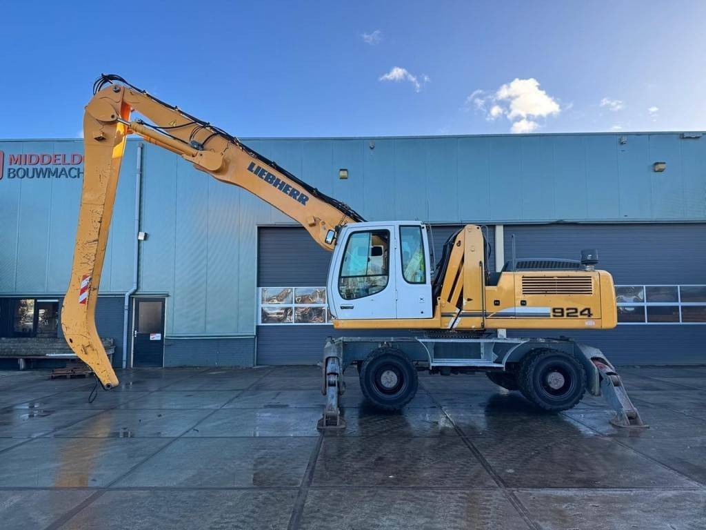Stroj za rukovanje otpadom Liebherr A 924 C: slika Stroj za rukovanje otpadom Liebherr A 924 C