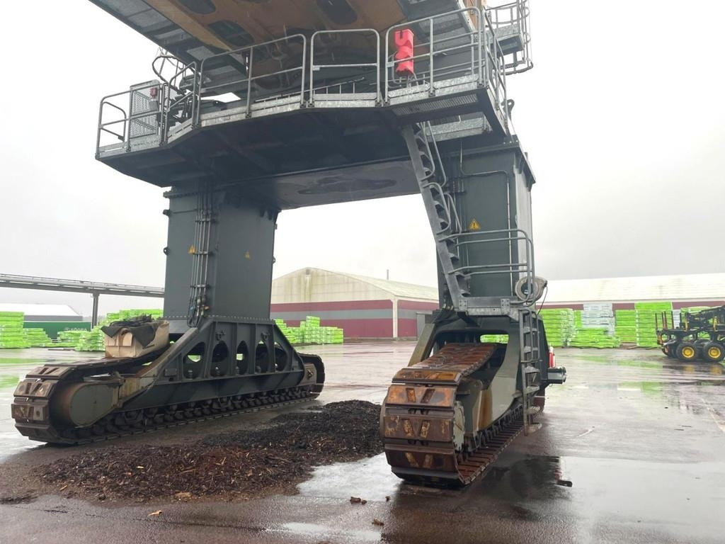 Liebherr LH 120 CG - Stroj za rukovanje otpadom: slika Liebherr LH 120 CG - Stroj za rukovanje otpadom Liebherr LH 120 CG - Stroj za rukovanje otpadom: slika Liebherr LH 120 CG - Stroj za rukovanje otpadom