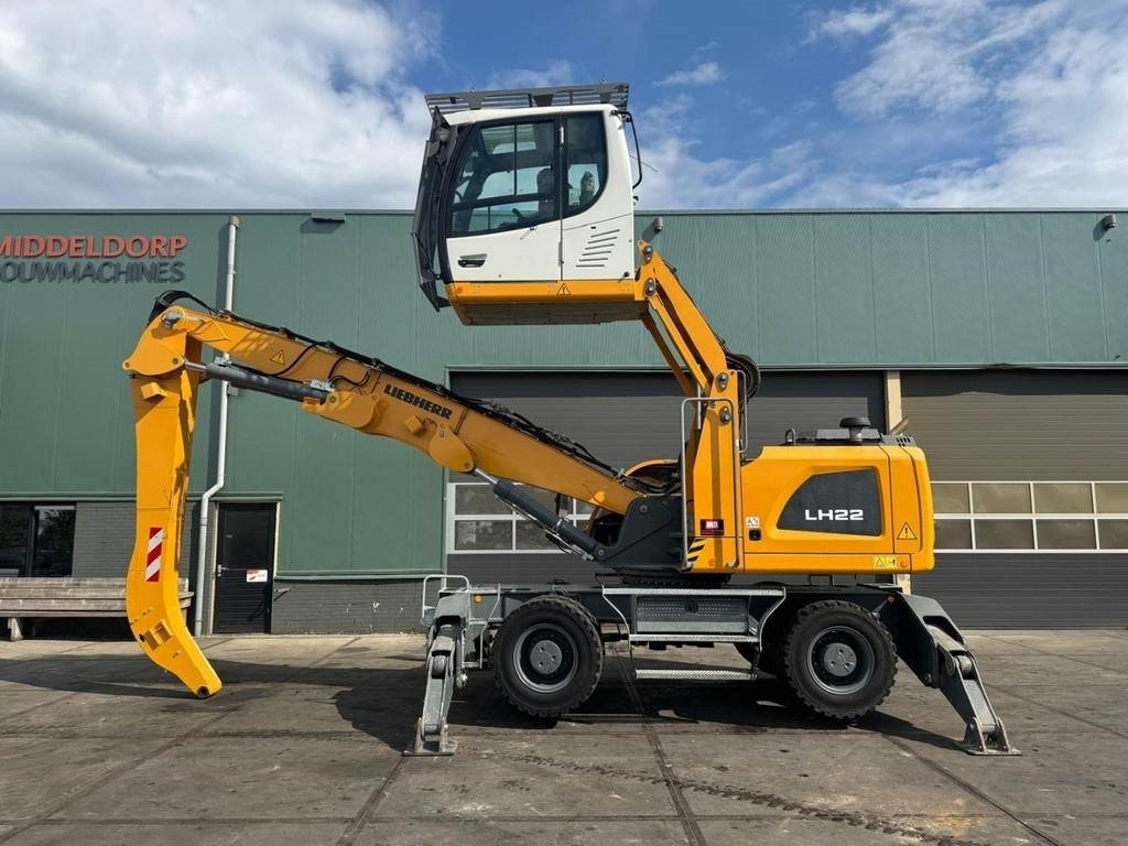 Liebherr LH 22 M - Stroj za rukovanje otpadom: slika Liebherr LH 22 M - Stroj za rukovanje otpadom Liebherr LH 22 M - Stroj za rukovanje otpadom: slika Liebherr LH 22 M - Stroj za rukovanje otpadom