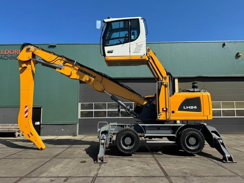 Liebherr LH 24 M - Stroj za rukovanje otpadom: slika Liebherr LH 24 M - Stroj za rukovanje otpadom Liebherr LH 24 M - Stroj za rukovanje otpadom: slika Liebherr LH 24 M - Stroj za rukovanje otpadom