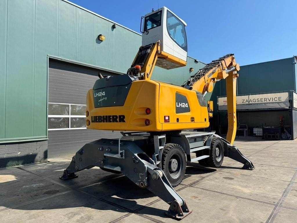 Liebherr LH 24 M - Stroj za rukovanje otpadom: slika Liebherr LH 24 M - Stroj za rukovanje otpadom Liebherr LH 24 M - Stroj za rukovanje otpadom: slika Liebherr LH 24 M - Stroj za rukovanje otpadom