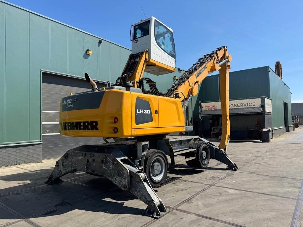 Liebherr LH 30 M - Stroj za rukovanje otpadom: slika Liebherr LH 30 M - Stroj za rukovanje otpadom Liebherr LH 30 M - Stroj za rukovanje otpadom: slika Liebherr LH 30 M - Stroj za rukovanje otpadom
