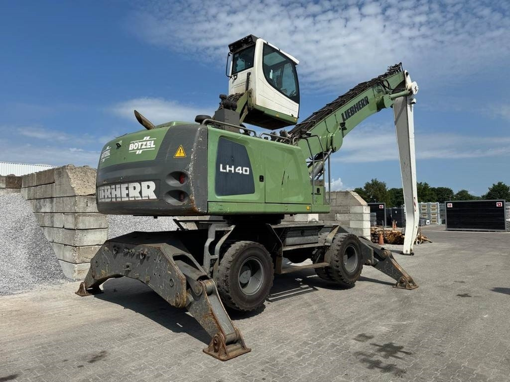 Liebherr LH 40 M - Stroj za rukovanje otpadom: slika Liebherr LH 40 M - Stroj za rukovanje otpadom Liebherr LH 40 M - Stroj za rukovanje otpadom: slika Liebherr LH 40 M - Stroj za rukovanje otpadom