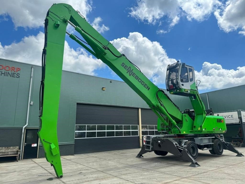 Sennebogen 835M E - Stroj za rukovanje otpadom: slika Sennebogen 835M E - Stroj za rukovanje otpadom Sennebogen 835M E - Stroj za rukovanje otpadom: slika Sennebogen 835M E - Stroj za rukovanje otpadom