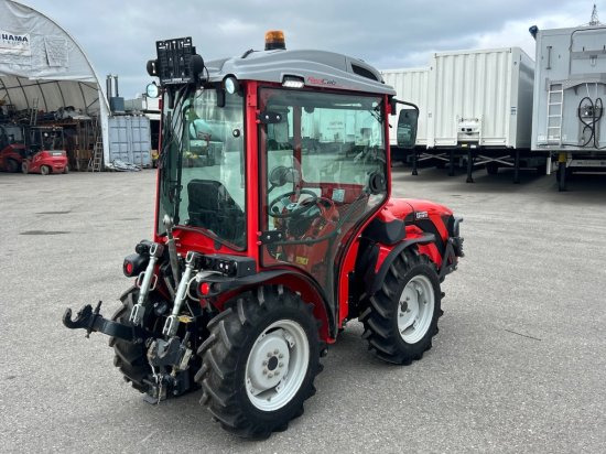 Antonio Carraro SRX 5800 TORA REDCAB, YANMAR; RADIO; KLIMA; RevGuide - Mali traktor: slika  Antonio Carraro SRX 5800 TORA REDCAB, YANMAR; RADIO; KLIMA; RevGuide - Mali traktor Antonio Carraro SRX 5800 TORA REDCAB, YANMAR; RADIO; KLIMA; RevGuide - Mali traktor: slika  Antonio Carraro SRX 5800 TORA REDCAB, YANMAR; RADIO; KLIMA; RevGuide - Mali traktor