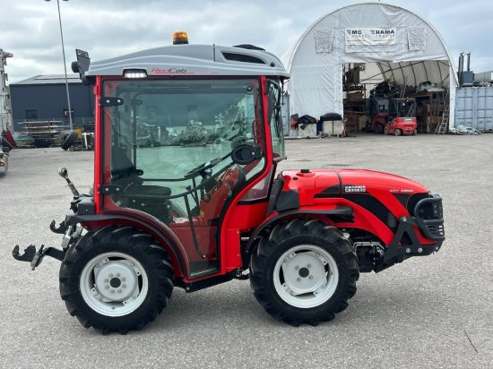 Antonio Carraro SRX 5800 TORA REDCAB, YANMAR; RADIO; KLIMA; RevGuide - Mali traktor: slika  Antonio Carraro SRX 5800 TORA REDCAB, YANMAR; RADIO; KLIMA; RevGuide - Mali traktor Antonio Carraro SRX 5800 TORA REDCAB, YANMAR; RADIO; KLIMA; RevGuide - Mali traktor: slika  Antonio Carraro SRX 5800 TORA REDCAB, YANMAR; RADIO; KLIMA; RevGuide - Mali traktor