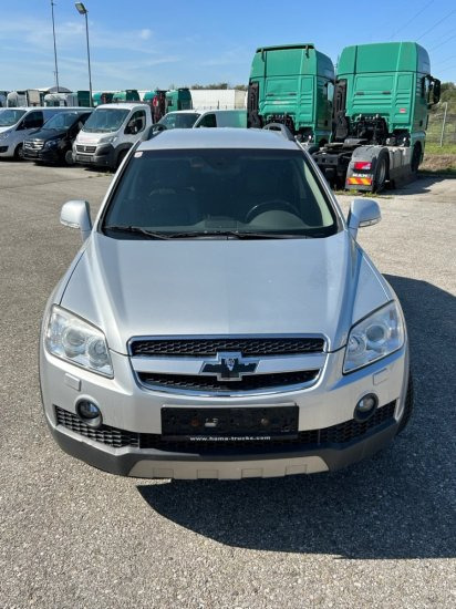 Chevrolet Captiva 3,2 V6 - SUV: slika Chevrolet Captiva 3,2 V6 - SUV Chevrolet Captiva 3,2 V6 - SUV: slika Chevrolet Captiva 3,2 V6 - SUV