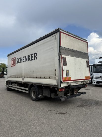 DAF LF 260 16 Tonner Plane mit LBW, Automatik, E6, - Kamion s ceradom: slika DAF LF 260 16 Tonner Plane mit LBW, Automatik, E6, - Kamion s ceradom DAF LF 260 16 Tonner Plane mit LBW, Automatik, E6, - Kamion s ceradom: slika DAF LF 260 16 Tonner Plane mit LBW, Automatik, E6, - Kamion s ceradom