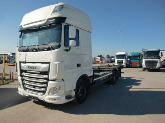 DAF XF 480 FAR BDF SSC Euro 6 Liftachse, Retarder - Transporter kontejnera/ Kamion s izmjenjivim sanducima: slika DAF XF 480 FAR BDF SSC Euro 6 Liftachse, Retarder - Transporter kontejnera/ Kamion s izmjenjivim sanducima DAF XF 480 FAR BDF SSC Euro 6 Liftachse, Retarder - Transporter kontejnera/ Kamion s izmjenjivim sanducima: slika DAF XF 480 FAR BDF SSC Euro 6 Liftachse, Retarder - Transporter kontejnera/ Kamion s izmjenjivim sanducima