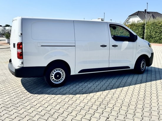 Fiat Scudo M BlueDHi 120 6-Gang - Furgon: slika Fiat Scudo M BlueDHi 120 6-Gang - Furgon Fiat Scudo M BlueDHi 120 6-Gang - Furgon: slika Fiat Scudo M BlueDHi 120 6-Gang - Furgon