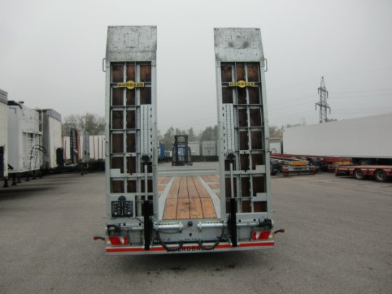 HUMBAUR HBTZ 217224 BS schräg Tandem-Tieflader Verzinkt, SAF-Achsen, - Prikolica s niskim utovarivačem: slika HUMBAUR HBTZ 217224 BS schräg Tandem-Tieflader Verzinkt, SAF-Achsen, - Prikolica s niskim utovarivačem HUMBAUR HBTZ 217224 BS schräg Tandem-Tieflader Verzinkt, SAF-Achsen, - Prikolica s niskim utovarivačem: slika HUMBAUR HBTZ 217224 BS schräg Tandem-Tieflader Verzinkt, SAF-Achsen, - Prikolica s niskim utovarivačem