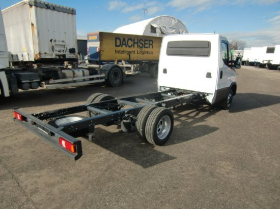 Iveco Daily 40 - 180 Fahrgestell, E6 Automatik 2 Stück verfügbar - Kamion-šasija: slika Iveco Daily 40 - 180 Fahrgestell, E6 Automatik 2 Stück verfügbar - Kamion-šasija Iveco Daily 40 - 180 Fahrgestell, E6 Automatik 2 Stück verfügbar - Kamion-šasija: slika Iveco Daily 40 - 180 Fahrgestell, E6 Automatik 2 Stück verfügbar - Kamion-šasija