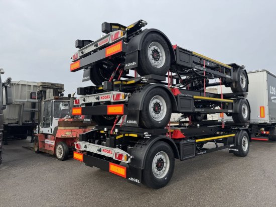 Kögel AW 18 Lafette Neu - Transporter kontejnera/ Prikolica s izmjenjivim sanducima: slika Kögel AW 18 Lafette Neu - Transporter kontejnera/ Prikolica s izmjenjivim sanducima Kögel AW 18 Lafette Neu - Transporter kontejnera/ Prikolica s izmjenjivim sanducima: slika Kögel AW 18 Lafette Neu - Transporter kontejnera/ Prikolica s izmjenjivim sanducima