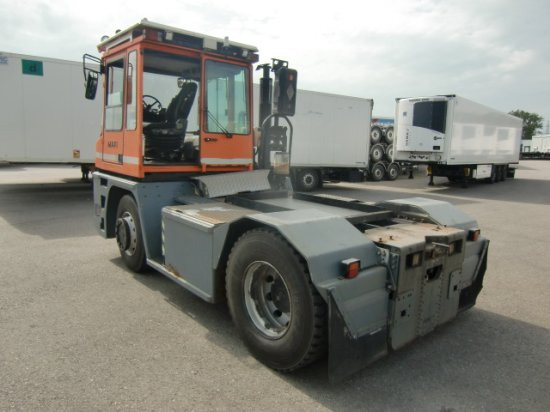 Terminalni traktor MAFI Hofschlepper MT32Z: slika Terminalni traktor MAFI Hofschlepper MT32Z Terminalni traktor MAFI Hofschlepper MT32Z: slika Terminalni traktor MAFI Hofschlepper MT32Z