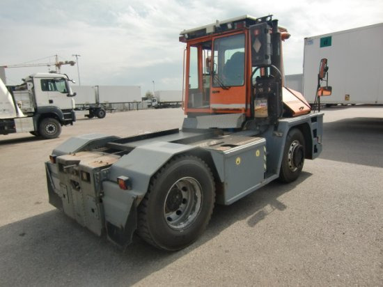 MAFI Hofschlepper MT32Z - Terminalni traktor: slika MAFI Hofschlepper MT32Z - Terminalni traktor MAFI Hofschlepper MT32Z - Terminalni traktor: slika MAFI Hofschlepper MT32Z - Terminalni traktor