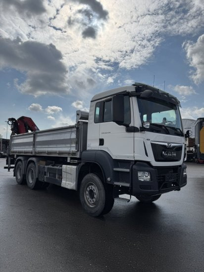 MAN TGS 26.430 6x4 3-Seitenkipper, HMF 2020K-RC Heckkran abnehmbar, - Kiper, Kamion s kranom: slika MAN TGS 26.430 6x4 3-Seitenkipper, HMF 2020K-RC Heckkran abnehmbar, - Kiper, Kamion s kranom MAN TGS 26.430 6x4 3-Seitenkipper, HMF 2020K-RC Heckkran abnehmbar, - Kiper, Kamion s kranom: slika MAN TGS 26.430 6x4 3-Seitenkipper, HMF 2020K-RC Heckkran abnehmbar, - Kiper, Kamion s kranom