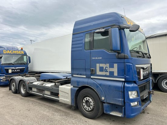 MAN TGX 26.440 XLX 6x2 Liftachse, Euro 6, Retarder, Motorschaden - Transporter kontejnera/ Kamion s izmjenjivim sanducima: slika MAN TGX 26.440 XLX 6x2 Liftachse, Euro 6, Retarder, Motorschaden - Transporter kontejnera/ Kamion s izmjenjivim sanducima MAN TGX 26.440 XLX 6x2 Liftachse, Euro 6, Retarder, Motorschaden - Transporter kontejnera/ Kamion s izmjenjivim sanducima: slika MAN TGX 26.440 XLX 6x2 Liftachse, Euro 6, Retarder, Motorschaden - Transporter kontejnera/ Kamion s izmjenjivim sanducima