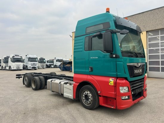 MAN TGX 26.500 XXL, 6x2, Jumbo, Liftachse, Intarder, Euro6, Full-Air - Kamion-šasija: slika MAN TGX 26.500 XXL, 6x2, Jumbo, Liftachse, Intarder, Euro6, Full-Air - Kamion-šasija MAN TGX 26.500 XXL, 6x2, Jumbo, Liftachse, Intarder, Euro6, Full-Air - Kamion-šasija: slika MAN TGX 26.500 XXL, 6x2, Jumbo, Liftachse, Intarder, Euro6, Full-Air - Kamion-šasija
