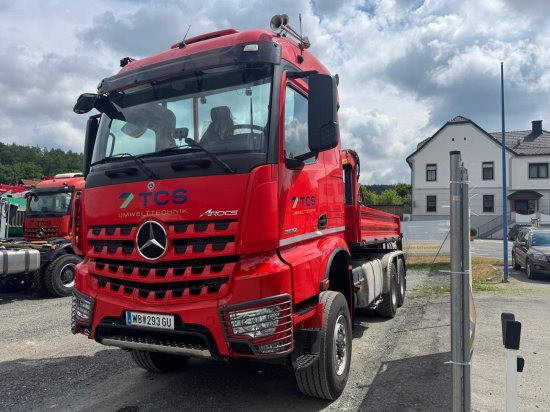 Mercedes-Benz AROCS 3552 963-2F Epsilon M100L86 Kran ? Leistungsstarker Holzladekran mit hoher Reichweite - Kamion s kranom: slika Mercedes-Benz AROCS 3552 963-2F Epsilon M100L86 Kran ? Leistungsstarker Holzladekran mit hoher Reichweite - Kamion s kranom Mercedes-Benz AROCS 3552 963-2F Epsilon M100L86 Kran ? Leistungsstarker Holzladekran mit hoher Reichweite - Kamion s kranom: slika Mercedes-Benz AROCS 3552 963-2F Epsilon M100L86 Kran ? Leistungsstarker Holzladekran mit hoher Reichweite - Kamion s kranom