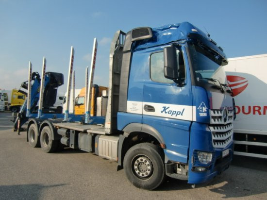 Mercedes-Benz Arocs 3353 6x4 Holztransp., Palfinger Kran Epsilon - Kamion šumar, Kamion s kranom: slika Mercedes-Benz Arocs 3353 6x4 Holztransp., Palfinger Kran Epsilon - Kamion šumar, Kamion s kranom Mercedes-Benz Arocs 3353 6x4 Holztransp., Palfinger Kran Epsilon - Kamion šumar, Kamion s kranom: slika Mercedes-Benz Arocs 3353 6x4 Holztransp., Palfinger Kran Epsilon - Kamion šumar, Kamion s kranom