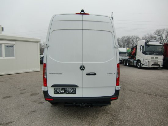 Mercedes-Benz Sprinter 319 CDI Standard, el.Schiebetür - Furgon: slika Mercedes-Benz Sprinter 319 CDI Standard, el.Schiebetür - Furgon Mercedes-Benz Sprinter 319 CDI Standard, el.Schiebetür - Furgon: slika Mercedes-Benz Sprinter 319 CDI Standard, el.Schiebetür - Furgon