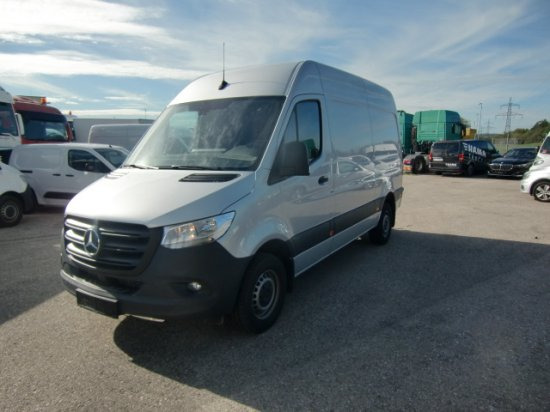 Mercedes-Benz Sprinter 319 CDI Standard, el.Schiebetür ,Exportpreis ohne Nova - Furgon: slika Mercedes-Benz Sprinter 319 CDI Standard, el.Schiebetür ,Exportpreis ohne Nova - Furgon Mercedes-Benz Sprinter 319 CDI Standard, el.Schiebetür ,Exportpreis ohne Nova - Furgon: slika Mercedes-Benz Sprinter 319 CDI Standard, el.Schiebetür ,Exportpreis ohne Nova - Furgon