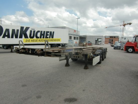 Schmitz Containerchassi 3-achsig SCF 24G45 Slider - Transporter kontejnera/ Poluprikolica s izmjenjivim sanducima: slika Schmitz Containerchassi 3-achsig SCF 24G45 Slider - Transporter kontejnera/ Poluprikolica s izmjenjivim sanducima Schmitz Containerchassi 3-achsig SCF 24G45 Slider - Transporter kontejnera/ Poluprikolica s izmjenjivim sanducima: slika Schmitz Containerchassi 3-achsig SCF 24G45 Slider - Transporter kontejnera/ Poluprikolica s izmjenjivim sanducima