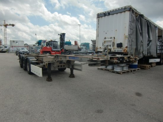 Schmitz Containerchassi 3-achsig SCF 24G45 Slider - Transporter kontejnera/ Poluprikolica s izmjenjivim sanducima: slika Schmitz Containerchassi 3-achsig SCF 24G45 Slider - Transporter kontejnera/ Poluprikolica s izmjenjivim sanducima Schmitz Containerchassi 3-achsig SCF 24G45 Slider - Transporter kontejnera/ Poluprikolica s izmjenjivim sanducima: slika Schmitz Containerchassi 3-achsig SCF 24G45 Slider - Transporter kontejnera/ Poluprikolica s izmjenjivim sanducima