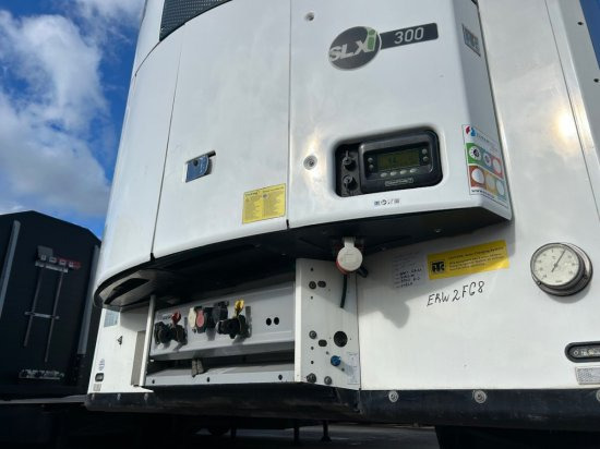 Schmitz SCB S3B Kühlauflieger, TK SLXi 300 - Izotermna poluprikolica: slika Schmitz SCB S3B Kühlauflieger, TK SLXi 300 - Izotermna poluprikolica Schmitz SCB S3B Kühlauflieger, TK SLXi 300 - Izotermna poluprikolica: slika Schmitz SCB S3B Kühlauflieger, TK SLXi 300 - Izotermna poluprikolica