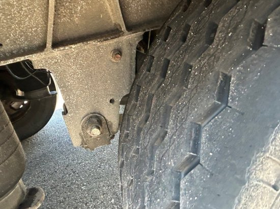 Izotermna poluprikolica Schmitz SCB S3B, Rohrbahnen, Fleischbahnen, Schmitz Aggregat  Liftachse: slika Izotermna poluprikolica Schmitz SCB S3B, Rohrbahnen, Fleischbahnen, Schmitz Aggregat  Liftachse