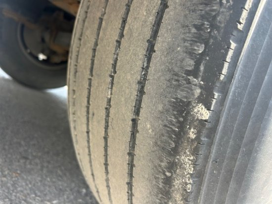 Šumarska poluprikolica Schwarzmüller Holzauflieger 6 Rungenpaare, BPW-Achsen: slika Šumarska poluprikolica Schwarzmüller Holzauflieger 6 Rungenpaare, BPW-Achsen