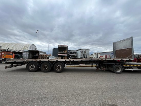 Schwarzmüller Plateau-Auflieger J Serie - Poluprikolica plato/ Otvoreni sanduk: slika Schwarzmüller Plateau-Auflieger J Serie - Poluprikolica plato/ Otvoreni sanduk Schwarzmüller Plateau-Auflieger J Serie - Poluprikolica plato/ Otvoreni sanduk: slika Schwarzmüller Plateau-Auflieger J Serie - Poluprikolica plato/ Otvoreni sanduk