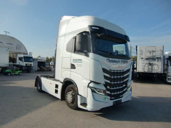 Iveco S-Way 510 Automatik, Standklima AS440ST/FP, Retarder, Voll Luft - Tegljač: slika Iveco S-Way 510 Automatik, Standklima AS440ST/FP, Retarder, Voll Luft - Tegljač Iveco S-Way 510 Automatik, Standklima AS440ST/FP, Retarder, Voll Luft - Tegljač: slika Iveco S-Way 510 Automatik, Standklima AS440ST/FP, Retarder, Voll Luft - Tegljač