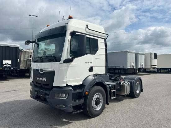 MAN TGS 18.520 4x4 Hydro Pritarder Kipphydraulik - Tegljač: slika MAN TGS 18.520 4x4 Hydro Pritarder Kipphydraulik - Tegljač MAN TGS 18.520 4x4 Hydro Pritarder Kipphydraulik - Tegljač: slika MAN TGS 18.520 4x4 Hydro Pritarder Kipphydraulik - Tegljač