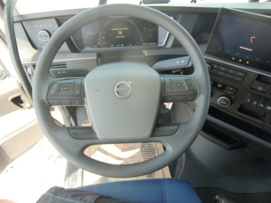 Tegljač Volvo FH 500 E6, I-Shift, Globetrotter Standklima mehrere Einheiten verfügbar: slika Tegljač Volvo FH 500 E6, I-Shift, Globetrotter Standklima mehrere Einheiten verfügbar