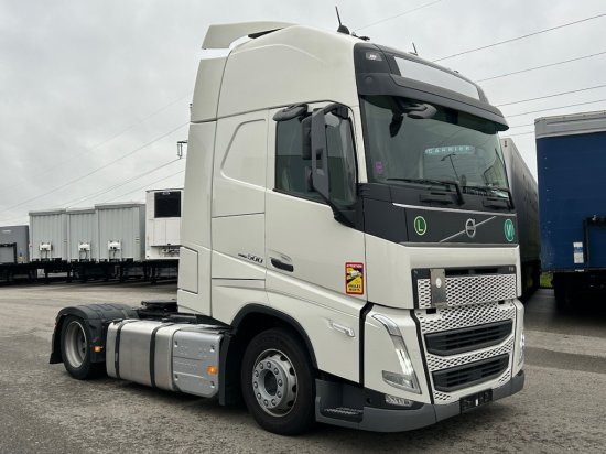 Volvo FH 500 E6, Low Deck, I-Shift, Voll-Luft, Standklima - Tegljač: slika Volvo FH 500 E6, Low Deck, I-Shift, Voll-Luft, Standklima - Tegljač Volvo FH 500 E6, Low Deck, I-Shift, Voll-Luft, Standklima - Tegljač: slika Volvo FH 500 E6, Low Deck, I-Shift, Voll-Luft, Standklima - Tegljač
