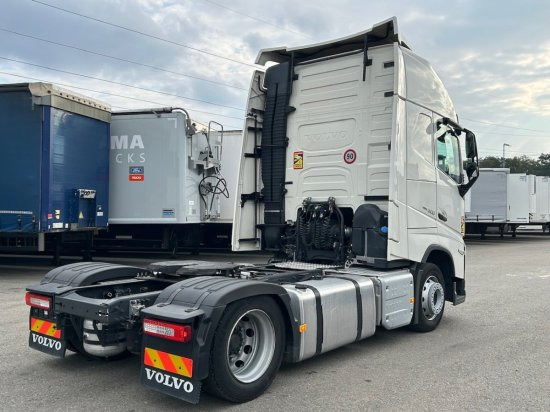 Volvo FH 500 E6, Low Deck, I-Shift, Voll-Luft, Standklima - Tegljač: slika Volvo FH 500 E6, Low Deck, I-Shift, Voll-Luft, Standklima - Tegljač Volvo FH 500 E6, Low Deck, I-Shift, Voll-Luft, Standklima - Tegljač: slika Volvo FH 500 E6, Low Deck, I-Shift, Voll-Luft, Standklima - Tegljač