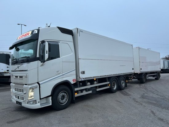 Volvo FH 500 6x2 Getränkekomplettzug, Orten Getränkeaufbau - Kamion za prijevoz pića: slika Volvo FH 500 6x2 Getränkekomplettzug, Orten Getränkeaufbau - Kamion za prijevoz pića Volvo FH 500 6x2 Getränkekomplettzug, Orten Getränkeaufbau - Kamion za prijevoz pića: slika Volvo FH 500 6x2 Getränkekomplettzug, Orten Getränkeaufbau - Kamion za prijevoz pića