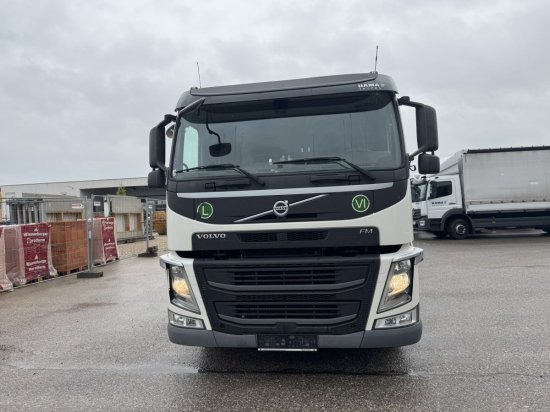 Volvo FM 420, Schlafkabine Koffer mit Ladebordwand - Kamion sandučar: slika Volvo FM 420, Schlafkabine Koffer mit Ladebordwand - Kamion sandučar Volvo FM 420, Schlafkabine Koffer mit Ladebordwand - Kamion sandučar: slika Volvo FM 420, Schlafkabine Koffer mit Ladebordwand - Kamion sandučar