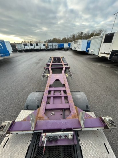 Web Trailer LPRS24 Heckschieber 1x20 ft 2x20 ft 1x40 ft - Transporter kontejnera/ Poluprikolica s izmjenjivim sanducima: slika Web Trailer LPRS24 Heckschieber 1x20 ft 2x20 ft 1x40 ft - Transporter kontejnera/ Poluprikolica s izmjenjivim sanducima Web Trailer LPRS24 Heckschieber 1x20 ft 2x20 ft 1x40 ft - Transporter kontejnera/ Poluprikolica s izmjenjivim sanducima: slika Web Trailer LPRS24 Heckschieber 1x20 ft 2x20 ft 1x40 ft - Transporter kontejnera/ Poluprikolica s izmjenjivim sanducima