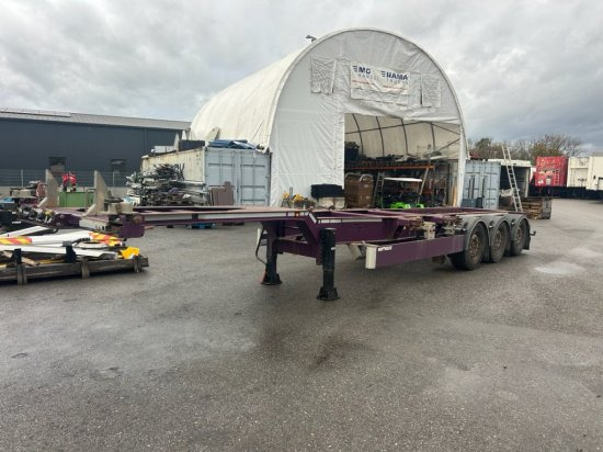 Web Trailer LPRS24 Heckschieber 1x20 ft 2x20 ft 1x40 ft - Transporter kontejnera/ Poluprikolica s izmjenjivim sanducima: slika Web Trailer LPRS24 Heckschieber 1x20 ft 2x20 ft 1x40 ft - Transporter kontejnera/ Poluprikolica s izmjenjivim sanducima Web Trailer LPRS24 Heckschieber 1x20 ft 2x20 ft 1x40 ft - Transporter kontejnera/ Poluprikolica s izmjenjivim sanducima: slika Web Trailer LPRS24 Heckschieber 1x20 ft 2x20 ft 1x40 ft - Transporter kontejnera/ Poluprikolica s izmjenjivim sanducima