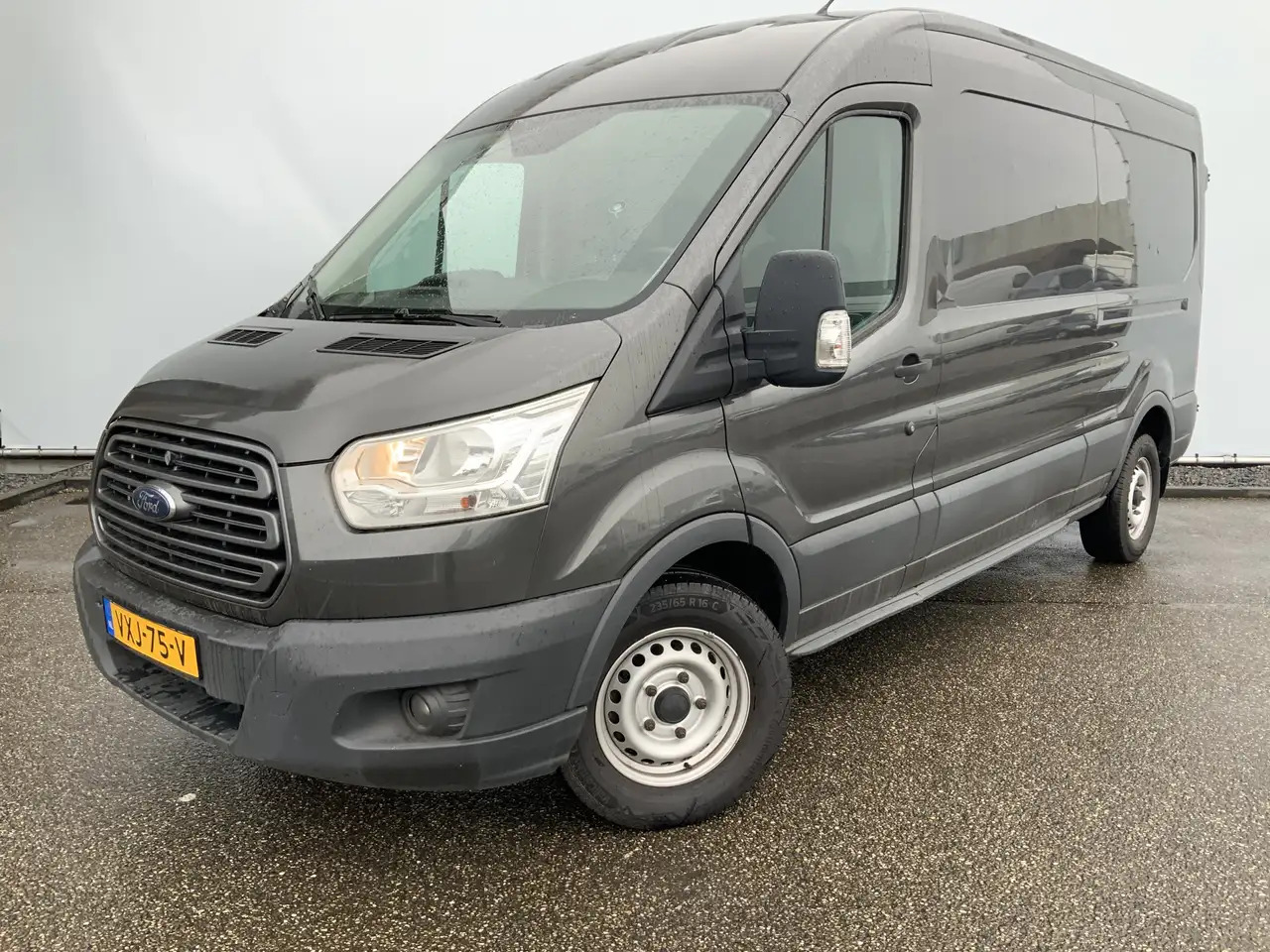 Ford Transit 330 2.2 TDCI L3H3 Ambiente Airco 3 Zits Euro 5 - Furgon: slika Ford Transit 330 2.2 TDCI L3H3 Ambiente Airco 3 Zits Euro 5 - Furgon Ford Transit 330 2.2 TDCI L3H3 Ambiente Airco 3 Zits Euro 5 - Furgon: slika Ford Transit 330 2.2 TDCI L3H3 Ambiente Airco 3 Zits Euro 5 - Furgon
