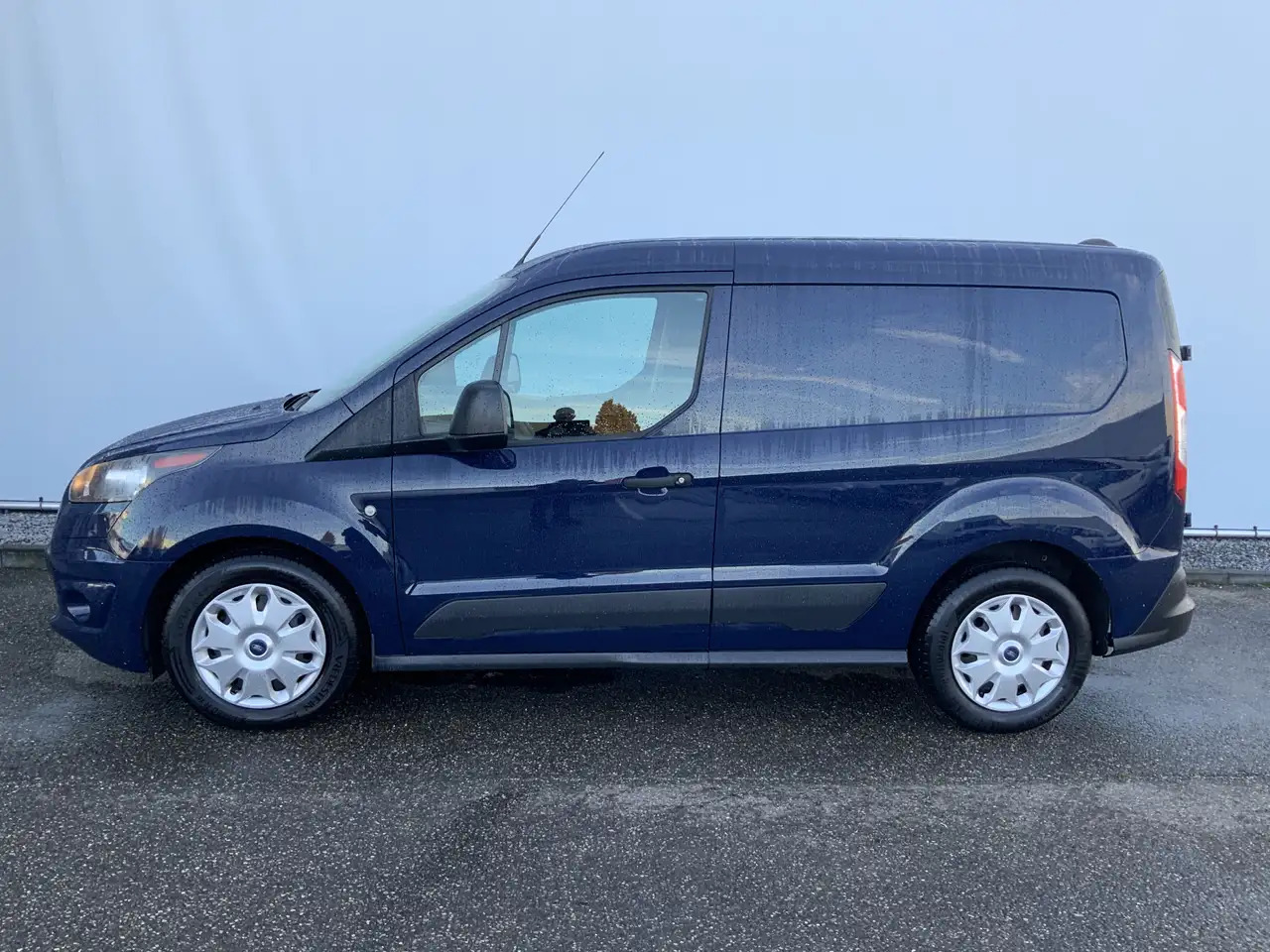 Ford Transit Connect 1.5 TDCI L1 Trend Airco Cruise Trekhaak 1200 kg Ca - Mali kombi: slika Ford Transit Connect 1.5 TDCI L1 Trend Airco Cruise Trekhaak 1200 kg Ca - Mali kombi Ford Transit Connect 1.5 TDCI L1 Trend Airco Cruise Trekhaak 1200 kg Ca - Mali kombi: slika Ford Transit Connect 1.5 TDCI L1 Trend Airco Cruise Trekhaak 1200 kg Ca - Mali kombi
