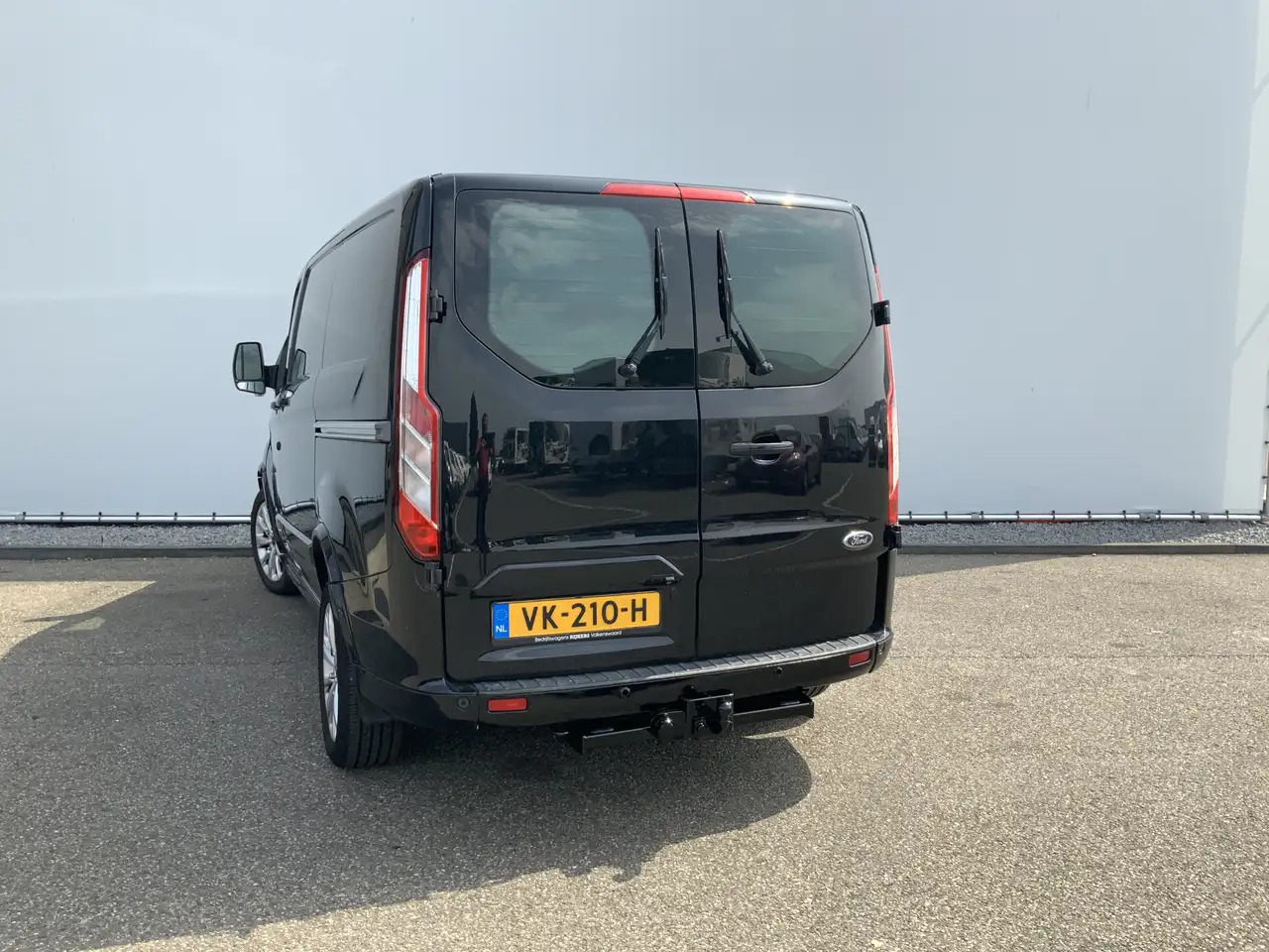 Ford Transit Custom 290 2.2 TDCI L1H1 Sport Airco Cruise 3 Zits Dub Sc - Mali kombi: slika Ford Transit Custom 290 2.2 TDCI L1H1 Sport Airco Cruise 3 Zits Dub Sc - Mali kombi Ford Transit Custom 290 2.2 TDCI L1H1 Sport Airco Cruise 3 Zits Dub Sc - Mali kombi: slika Ford Transit Custom 290 2.2 TDCI L1H1 Sport Airco Cruise 3 Zits Dub Sc - Mali kombi