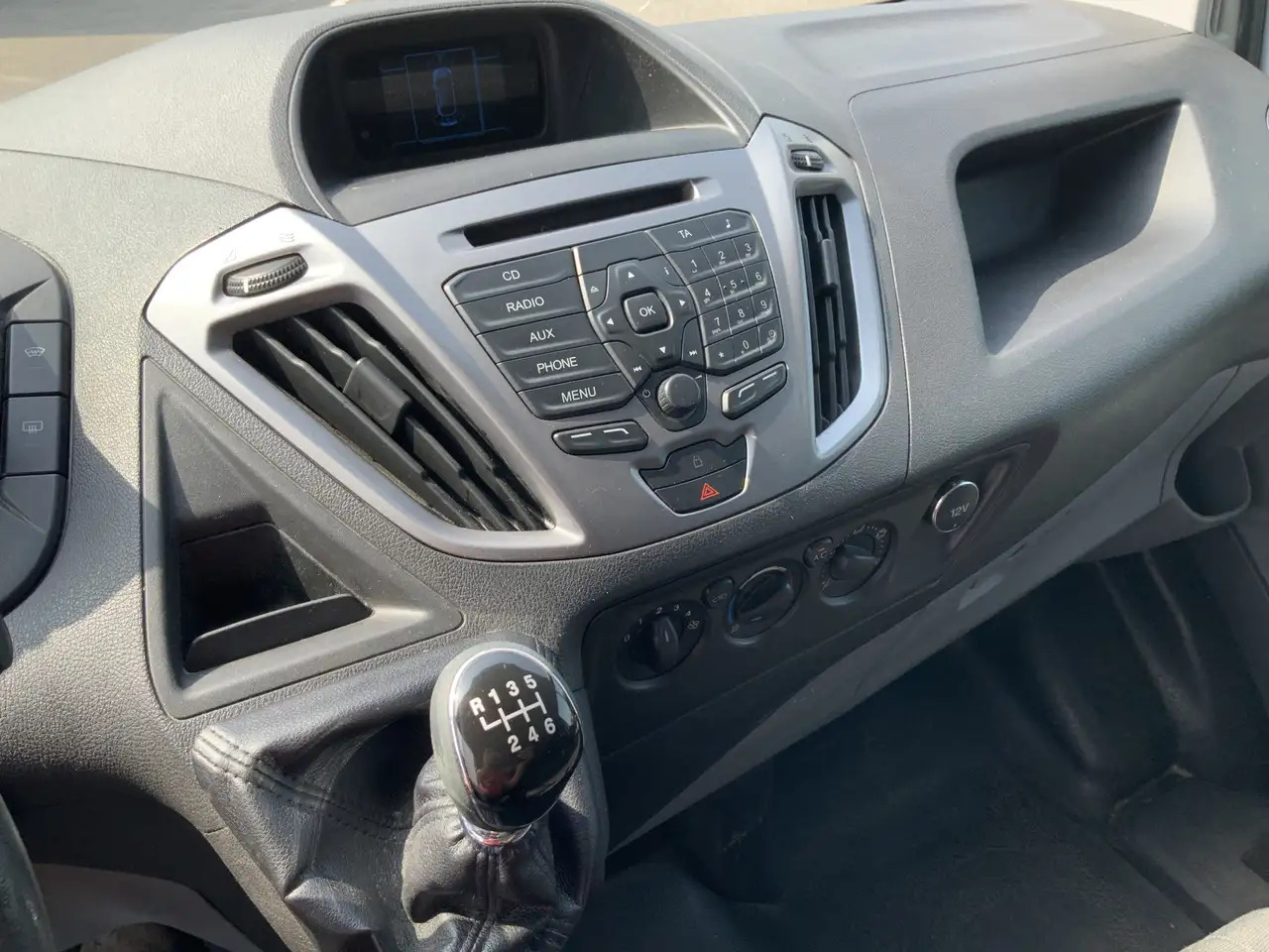 Ford Transit Custom 290 2.2 TDCI L1H2 Trend Airco Cruise 3 Zits Trekha - Furgon: slika Ford Transit Custom 290 2.2 TDCI L1H2 Trend Airco Cruise 3 Zits Trekha - Furgon Ford Transit Custom 290 2.2 TDCI L1H2 Trend Airco Cruise 3 Zits Trekha - Furgon: slika Ford Transit Custom 290 2.2 TDCI L1H2 Trend Airco Cruise 3 Zits Trekha - Furgon