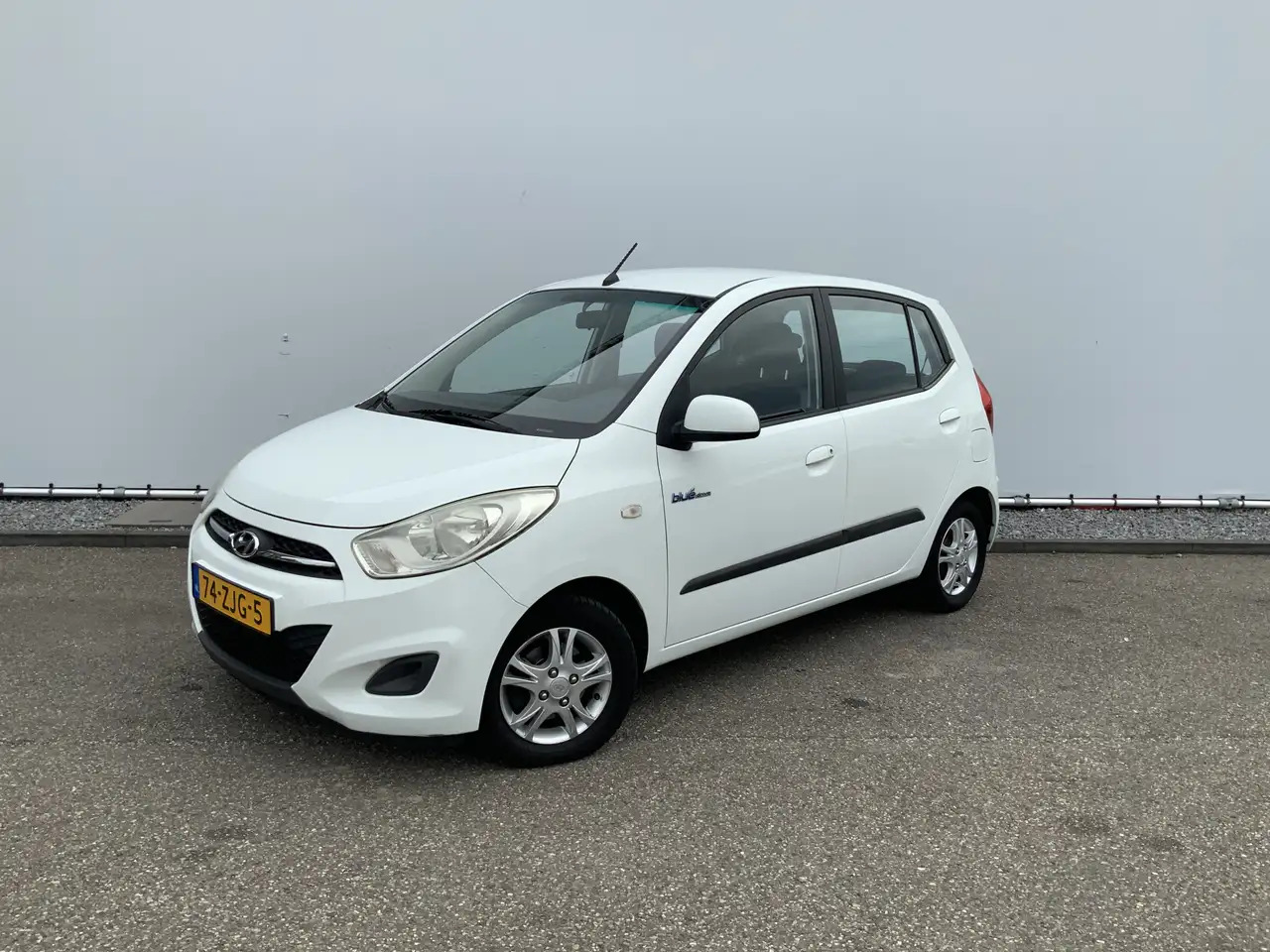 Hyundai i10 1.0 Pro 54083 KM! Airco, Lichtmetalen Wielen! - Hatchback: slika Hyundai i10 1.0 Pro 54083 KM! Airco, Lichtmetalen Wielen! - Hatchback Hyundai i10 1.0 Pro 54083 KM! Airco, Lichtmetalen Wielen! - Hatchback: slika Hyundai i10 1.0 Pro 54083 KM! Airco, Lichtmetalen Wielen! - Hatchback