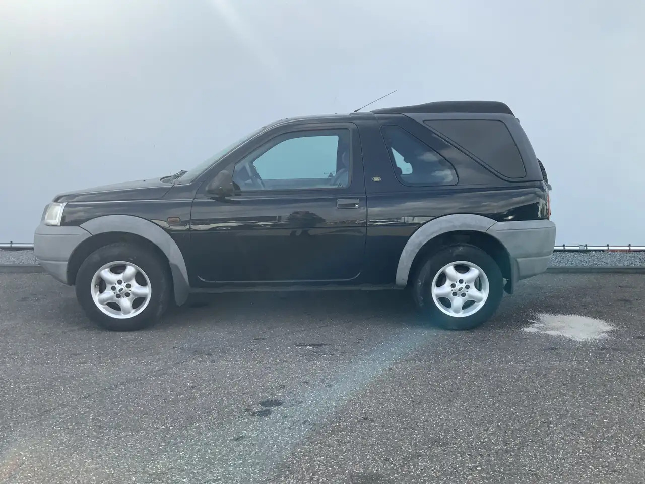 Land Rover Freelander Hardback 2.0 Td4 S Hard Top Grijs Kenteken Automaa - SUV: slika Land Rover Freelander Hardback 2.0 Td4 S Hard Top Grijs Kenteken Automaa - SUV Land Rover Freelander Hardback 2.0 Td4 S Hard Top Grijs Kenteken Automaa - SUV: slika Land Rover Freelander Hardback 2.0 Td4 S Hard Top Grijs Kenteken Automaa - SUV