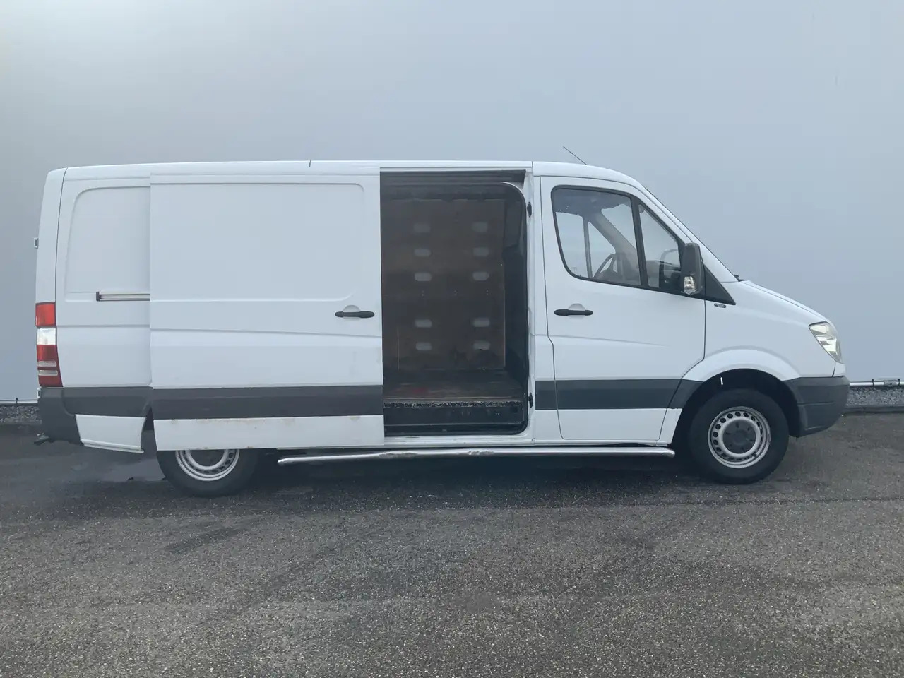 Zakup Mercedes-Benz 311 2.2 CDI 325 HDSprinter L2H1 Automaat 3 Zits Ai Mercedes-Benz 311 2.2 CDI 325 HDSprinter L2H1 Automaat 3 Zits Ai: slika Zakup Mercedes-Benz 311 2.2 CDI 325 HDSprinter L2H1 Automaat 3 Zits Ai Mercedes-Benz 311 2.2 CDI 325 HDSprinter L2H1 Automaat 3 Zits Ai