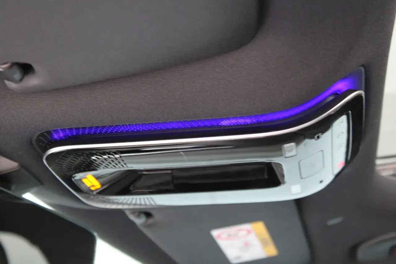 Limuzina Mercedes-Benz C-klasse AMG-line (Nightpakket, Sfeerverlichting,: slika Limuzina Mercedes-Benz C-klasse AMG-line (Nightpakket, Sfeerverlichting,